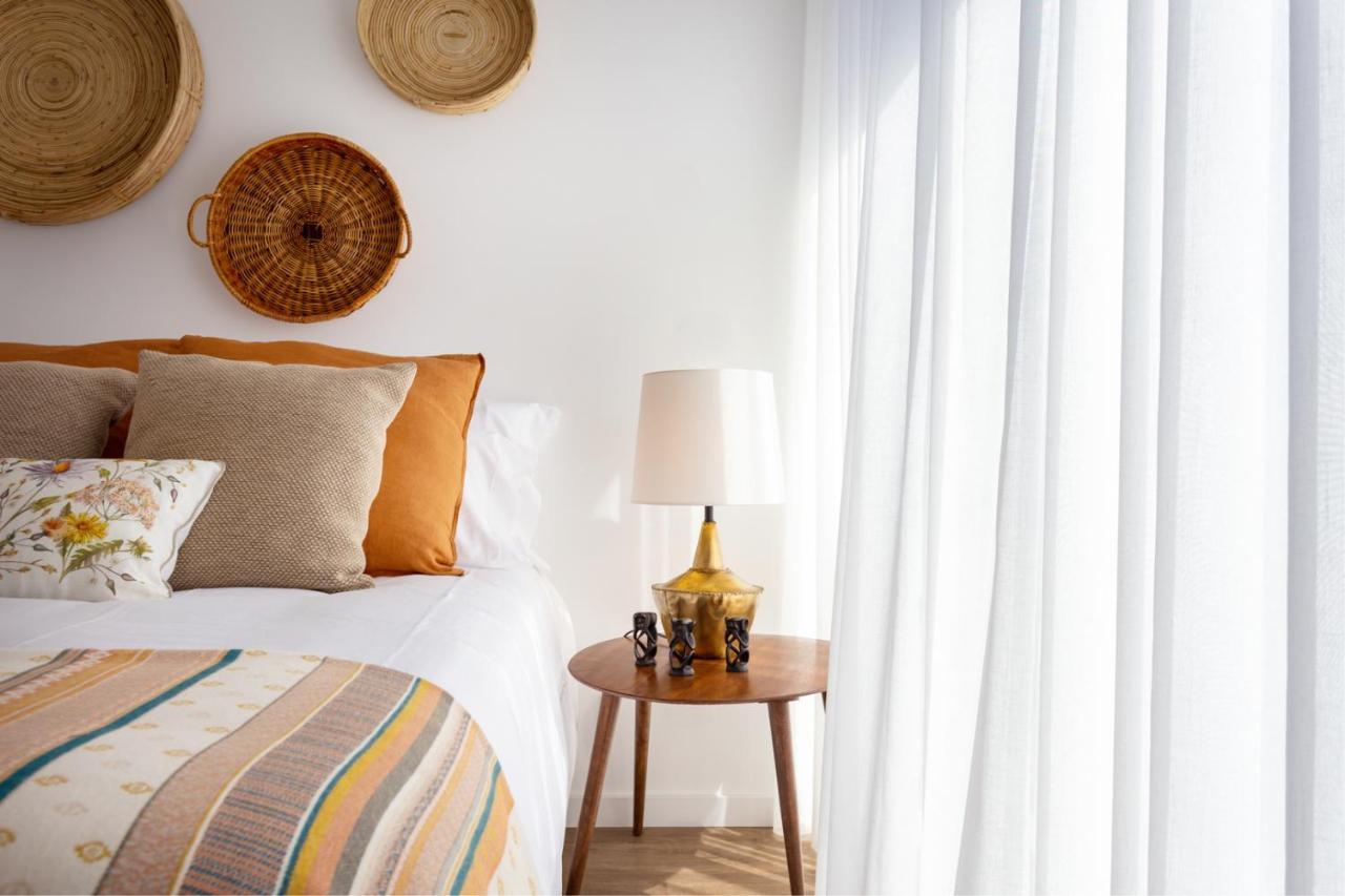 Stupendo-three Rooms-suite With Terrace -center -air Conditioning-free Park Appartement *