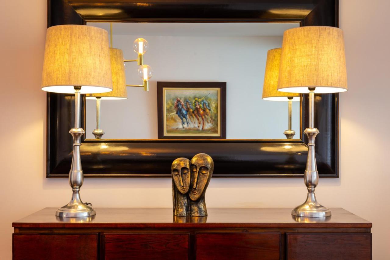 Appartement Stupendo-three Rooms-suite With Terrace -center -air Conditioning-free Park *