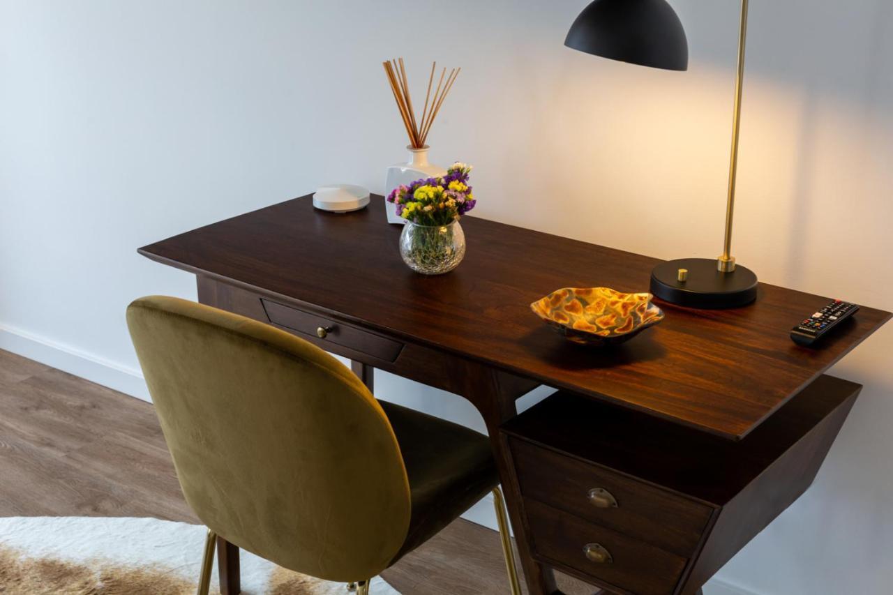 Appartement Stupendo-three Rooms-suite With Terrace -center -air Conditioning-free Park *
